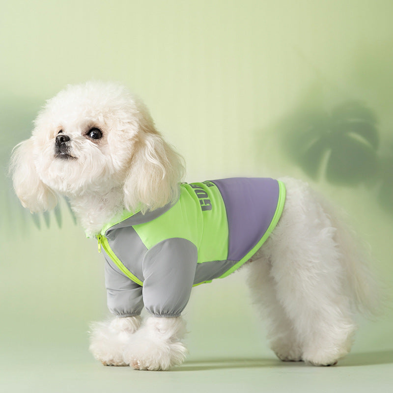 봄과 여름에 개들을 위한 쿨하고 햇빛 방지 기능이 있는 후드가 있는 옷, 레시스트 액세서리 포함. 편안하고 통기성이 있는 소재로 만들어진 이 옷은 귀여운 친구에게 즐거운 여름을 보장합니다. 소형에서 중형 사이즈의 개들에게 적합하며 또한 고양이에게도 적합합니다.No.3105